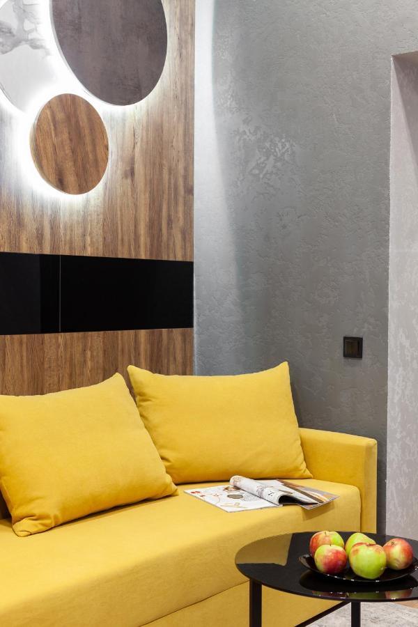 Dream Apartament On Drahomanova Street Lviv Exteriör bild