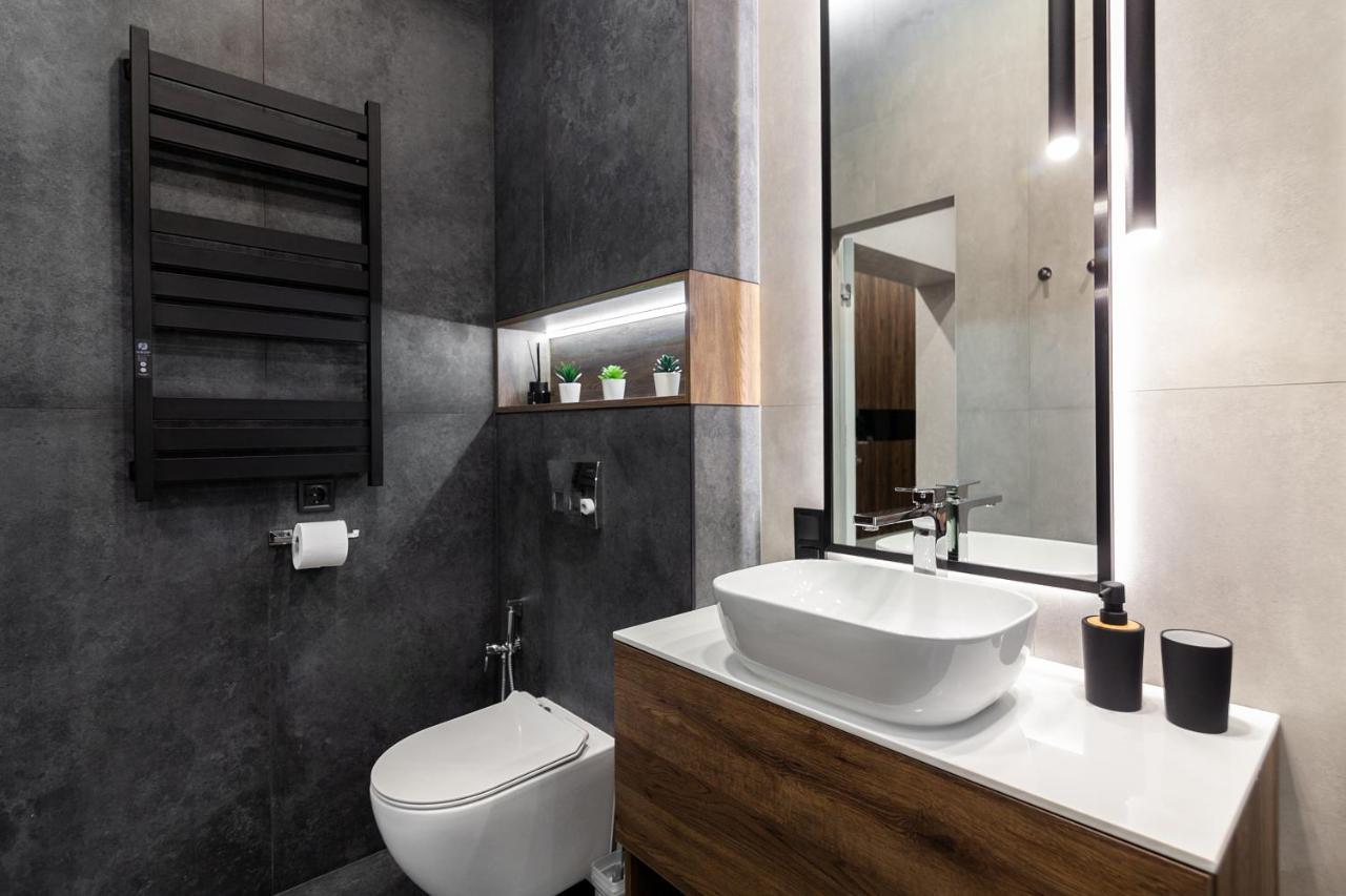 Dream Apartament On Drahomanova Street Lviv Exteriör bild