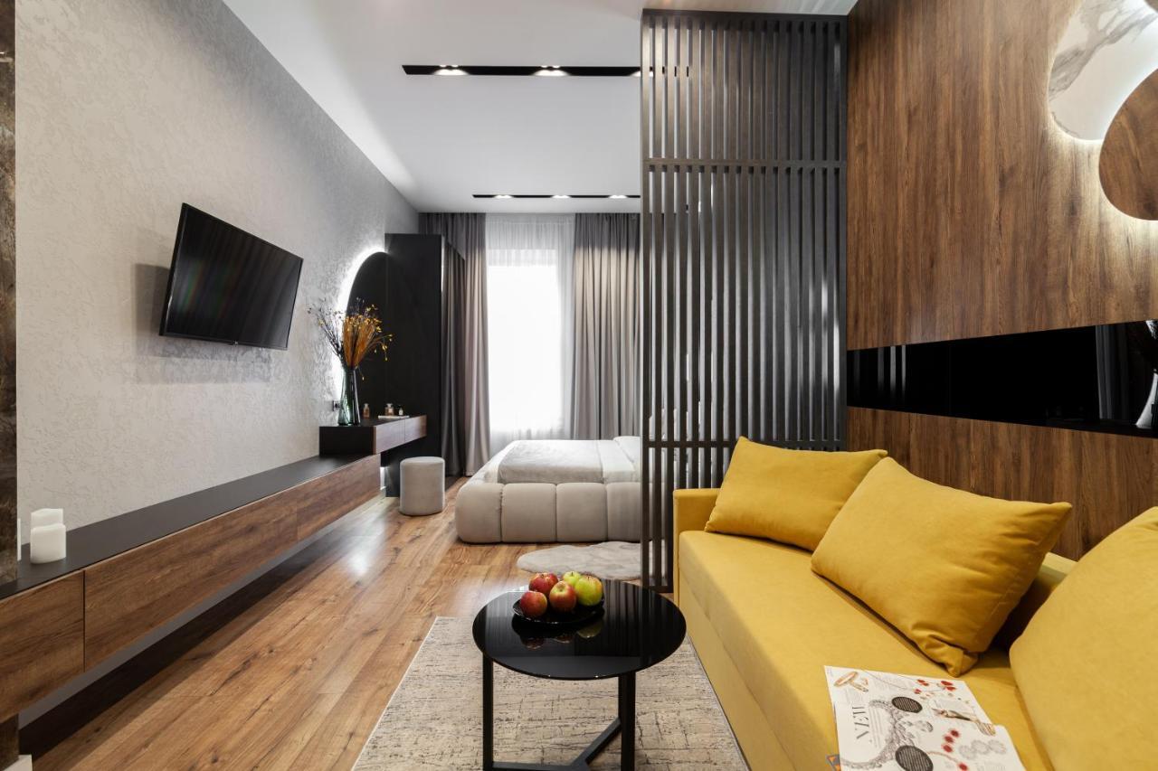 Dream Apartament On Drahomanova Street Lviv Exteriör bild